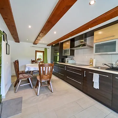 Nadtetos Haz Sajat Kilatoval Holiday home